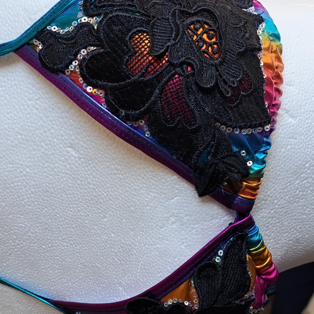 IVE GOT TWO TICKETS TO PARADISE! Handmade sequin and lace bathing suit top! - Picture 8 of 8